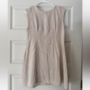 Dissh linen mini dress, us 2 
Elegant Cream Sleeveless Dress
